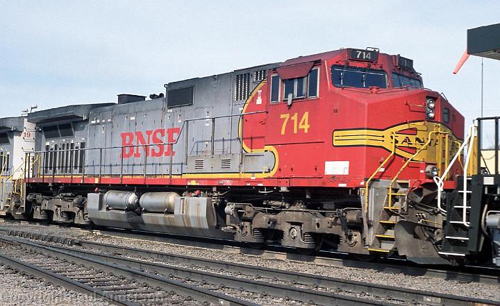 BNSF 714 C44 9W.jpg